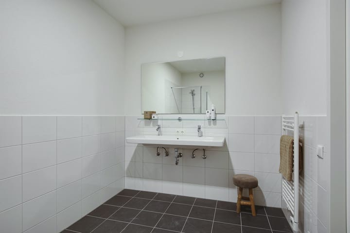 937