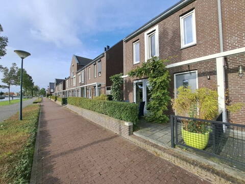 huurwoningen weidum